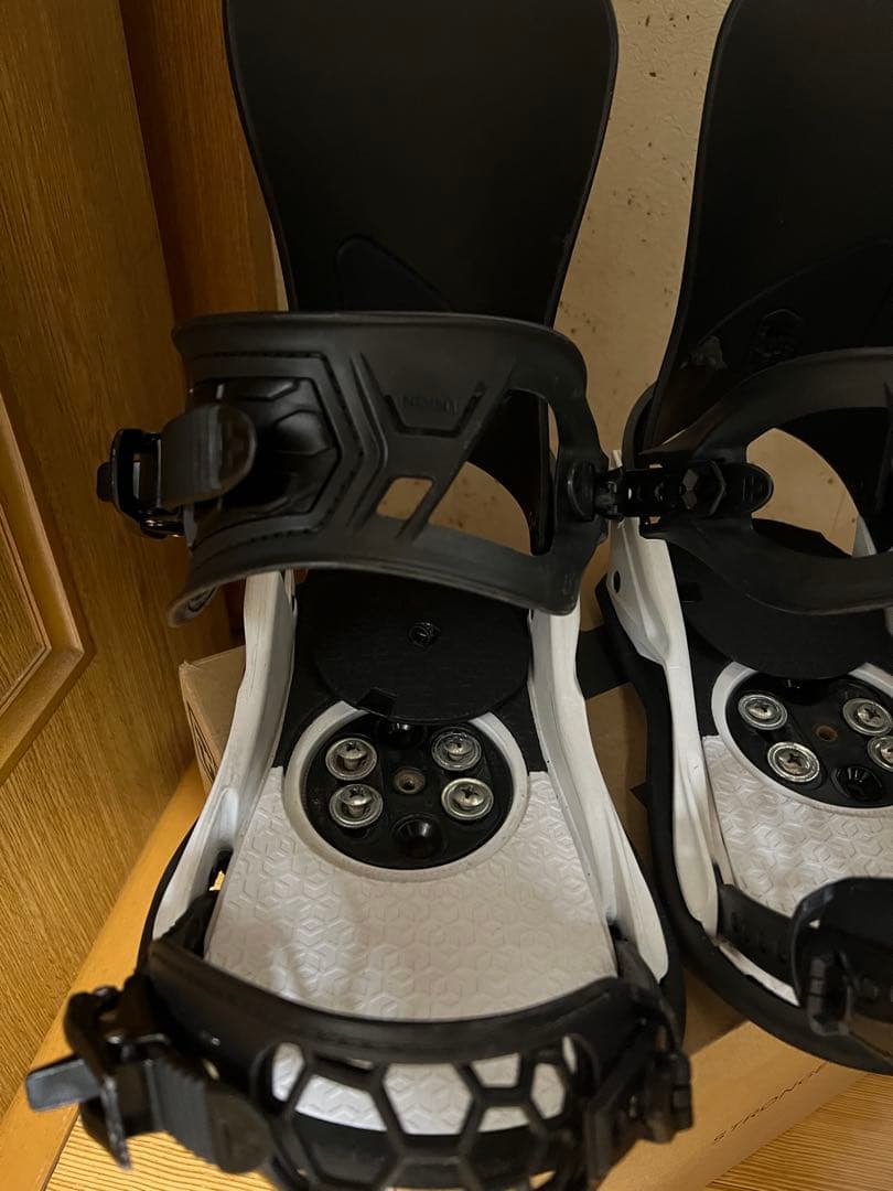 UNION STRATA ホワイト ビンディング Mサイズ