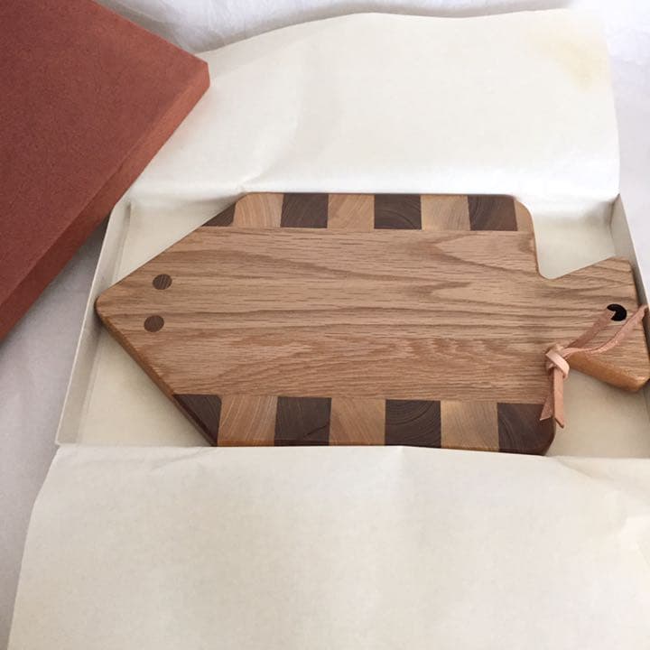 木のつべつの木  ウッドボード  プレート  まな板 未使用品　*