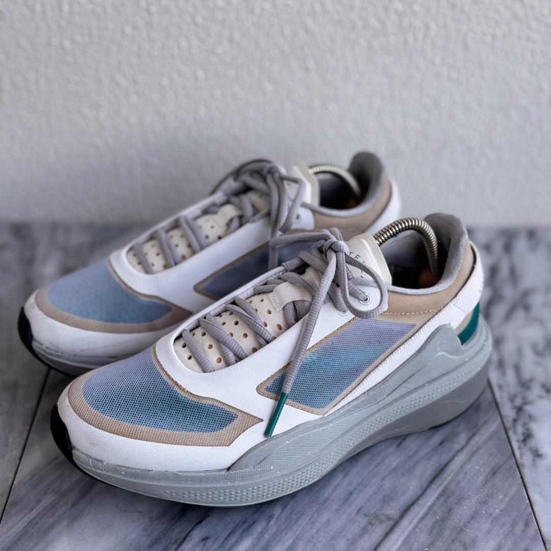 アディダス by ステラマッカートニーアースライト ランニングシューズ厚底