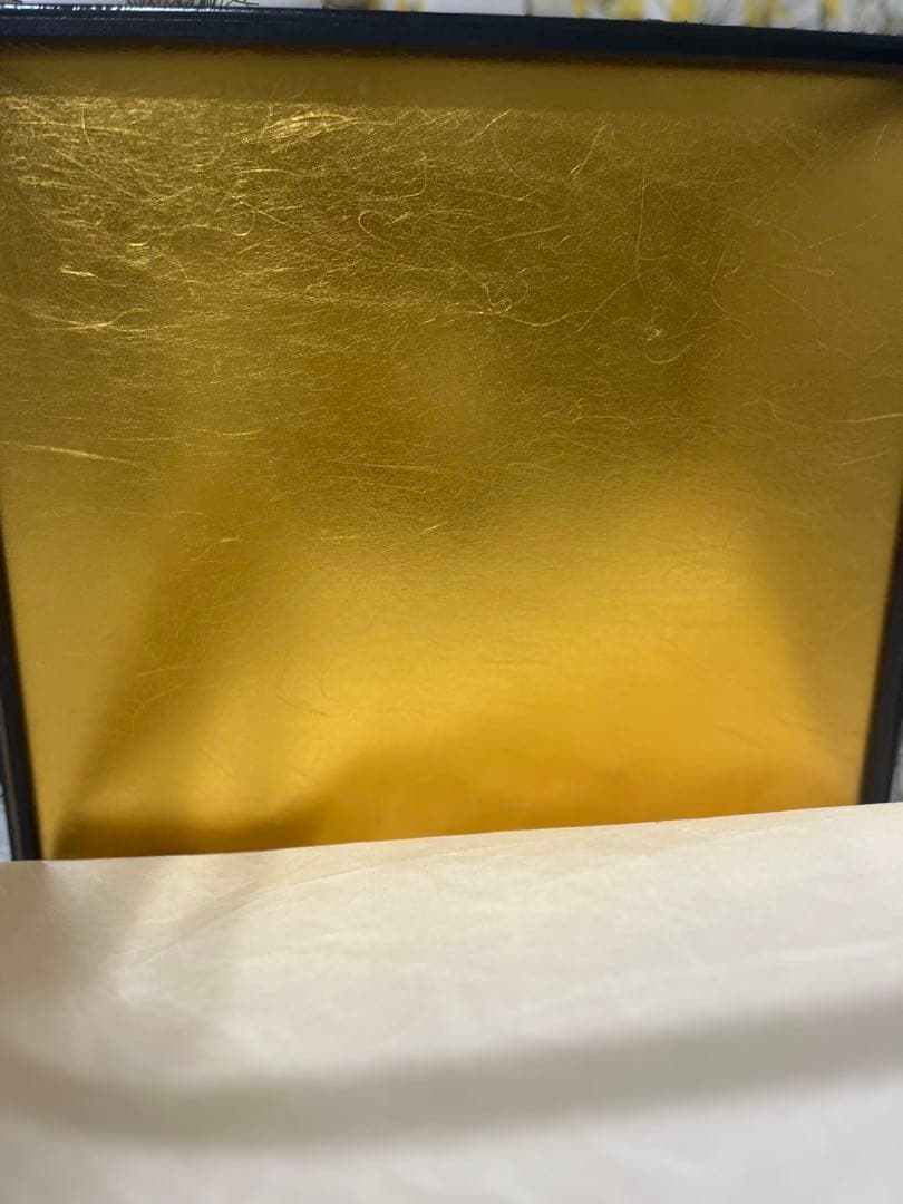 ＜未開封＞ガラスケース付 兜飾り１２号