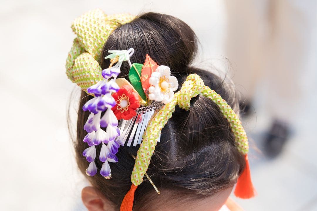 七五三レトロ/3歳7歳着物セット/被布エプロン髪飾り鹿の子ちんころ日本髪