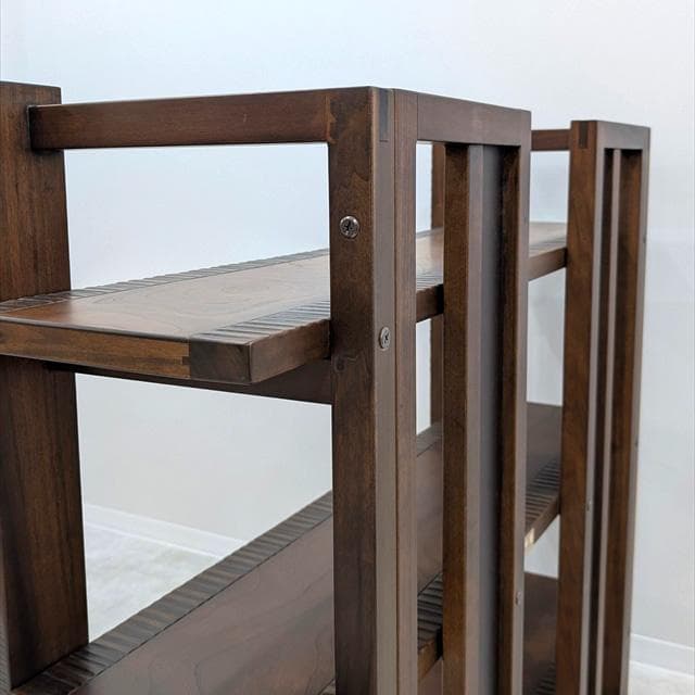 日本民芸デザイン陳列棚（オープンシェルフ）