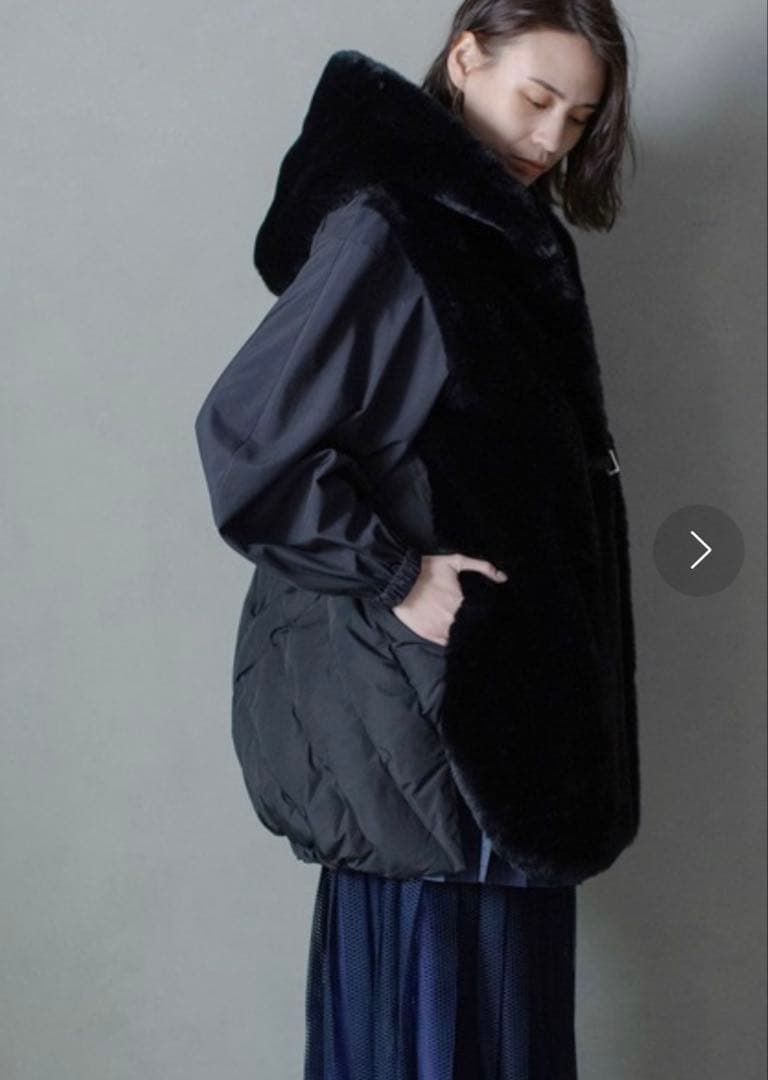 MARECHAL TERRE☆ファーキルティングダウンベスト　ブラック