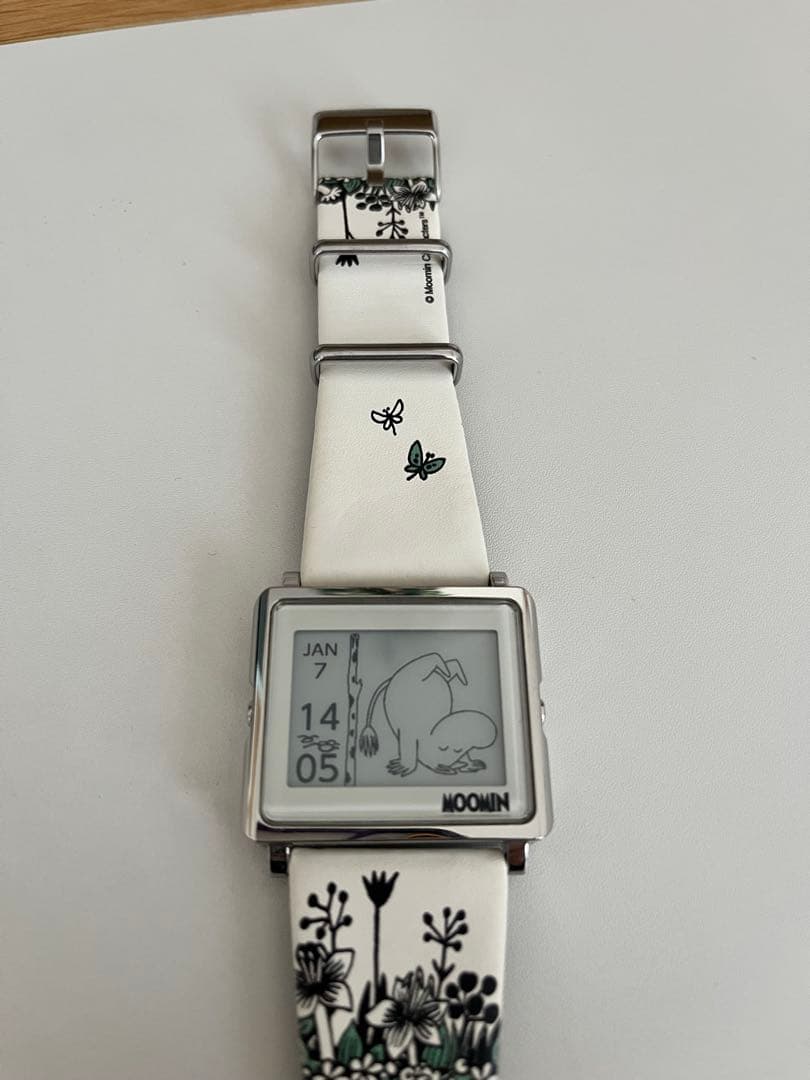 スマートキャンバス ムーミントロール エプソン　デジタル腕時計