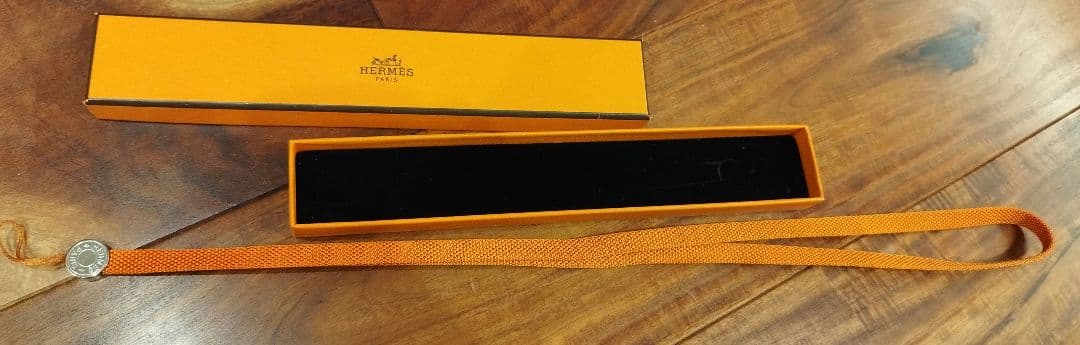 HERMES オレンジ ストラップ 箱付き