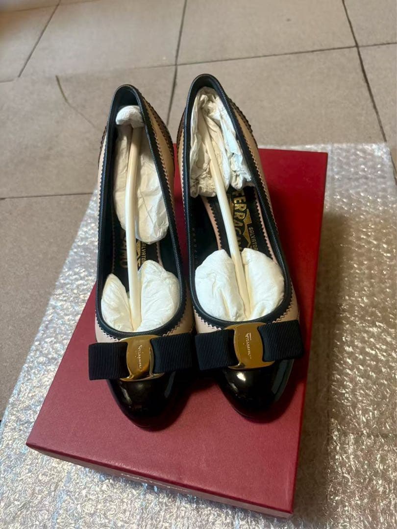 【新品未使用 】Salvatore Ferragamoフェラガモパンプス即日発送