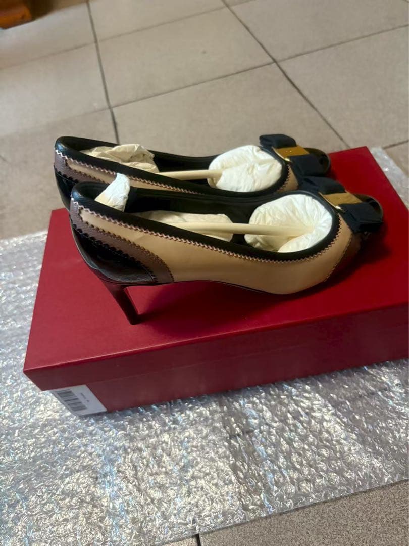 【新品未使用 】Salvatore Ferragamoフェラガモパンプス即日発送