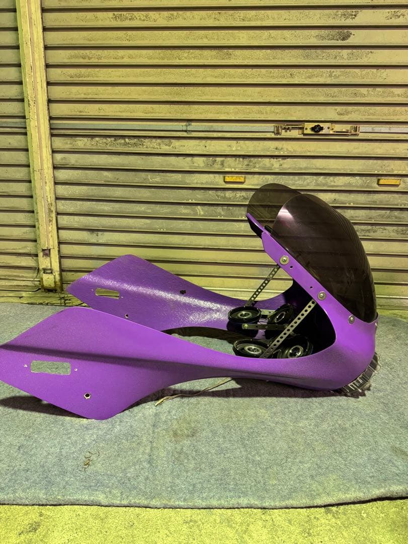 ディアルカウルロケットカウル紫ラメ