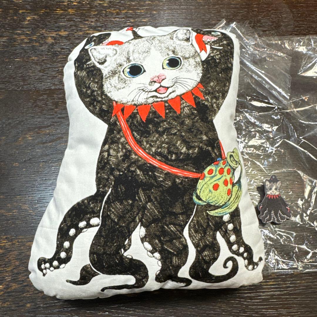 ボリス雑貨店 GUSTAVE ヒグチユウコ ギュスターヴくん　クッション