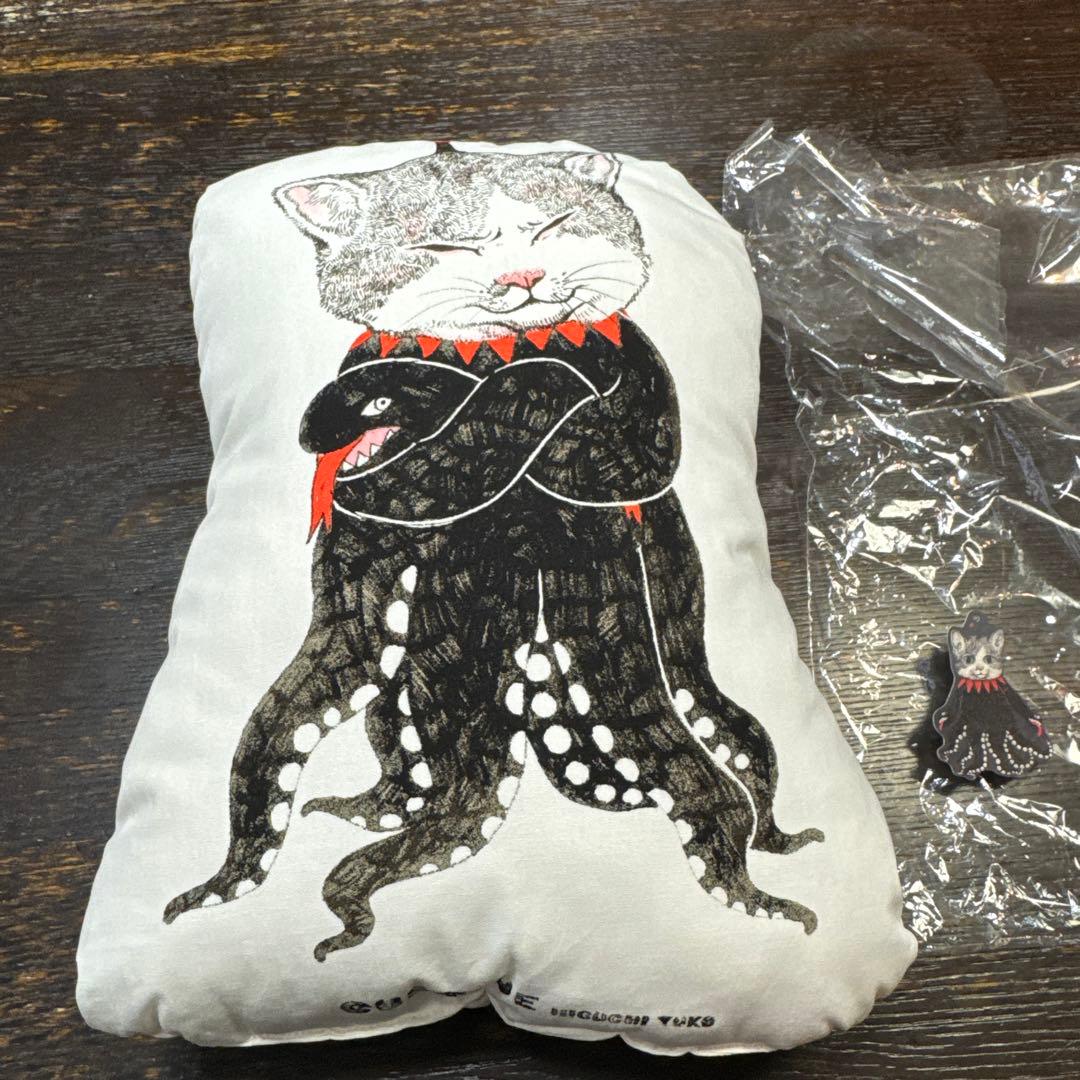 ボリス雑貨店 GUSTAVE ヒグチユウコ ギュスターヴくん　クッション