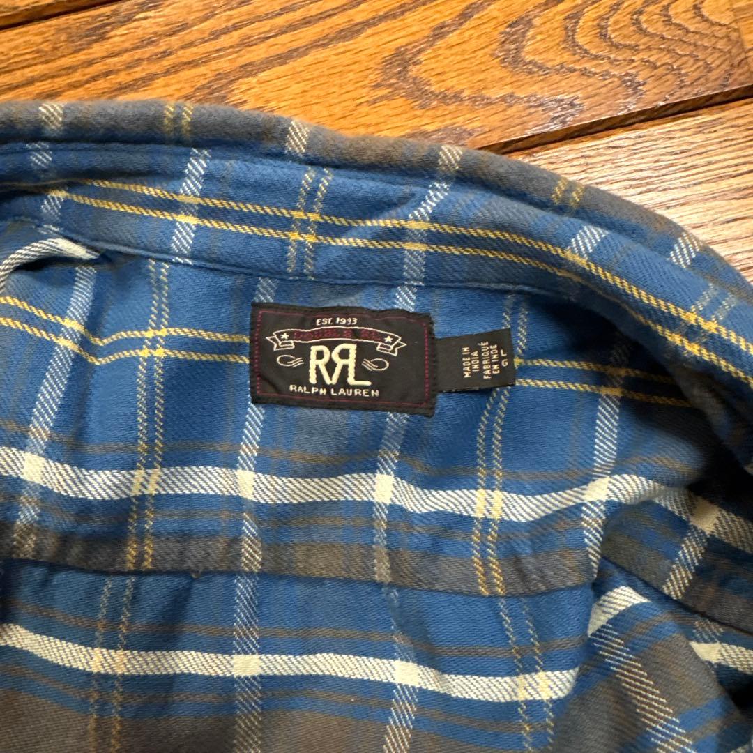 青系チェック柄長袖シャツ