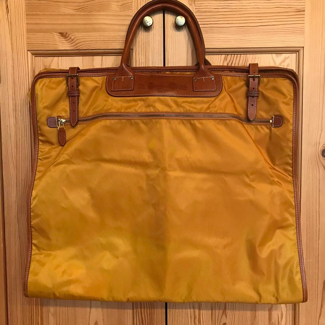 フェリージ　ガーメントバッグ