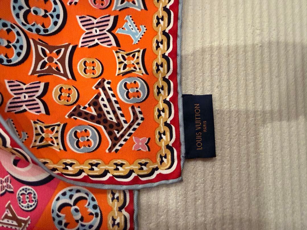 ルイヴィトン　スカーフ