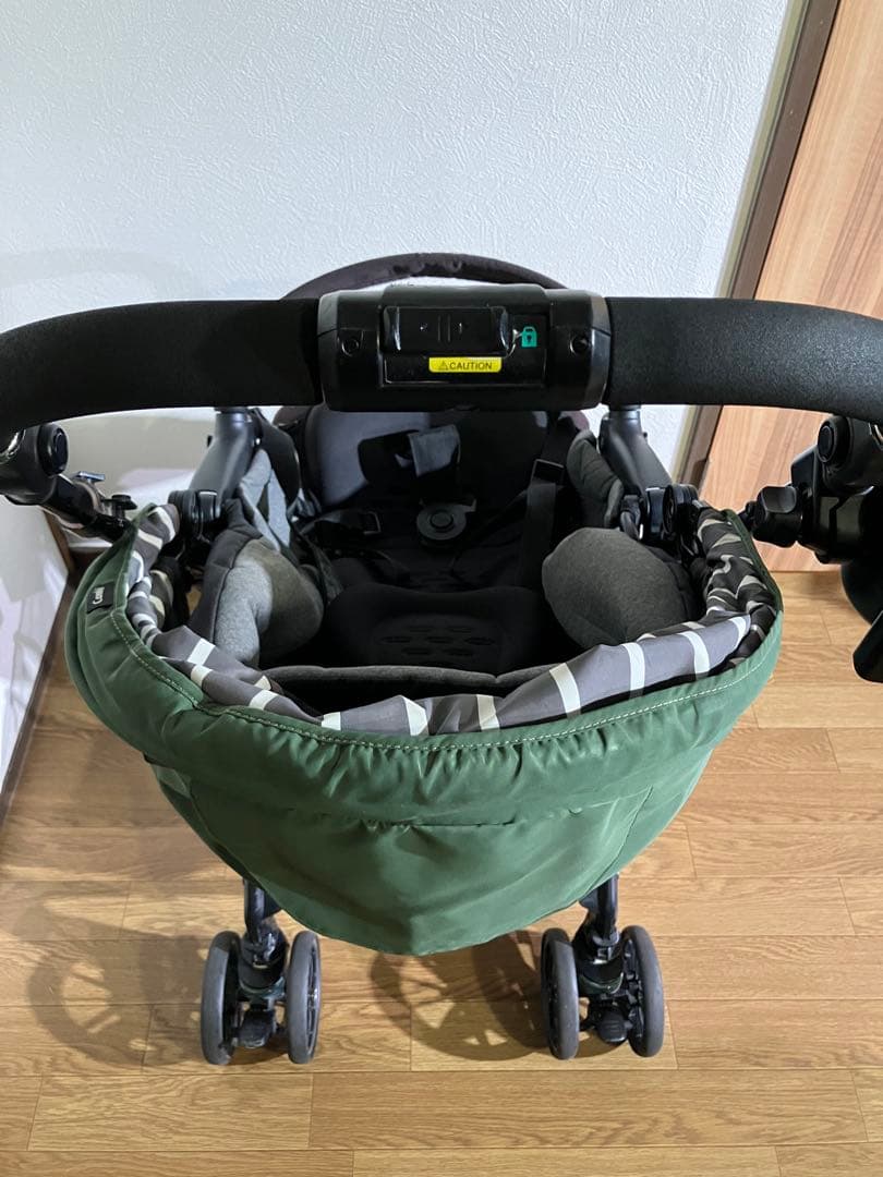 Combi コンビ スゴカルα 4キャス エッグショック HK ベビーカー
