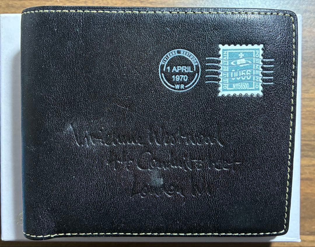 Vivienne Westwood ヴィヴィアンウエストウッド　二つ折り　財布