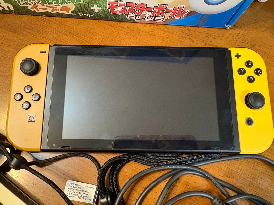 Nintendo Switch 本体 ポケットモンスター レッツゴーイーブイ版