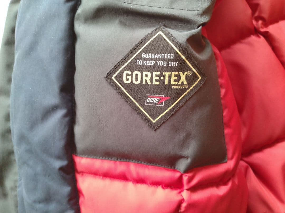 WHITE MOUNTAINEERING GORE-TEX ダウン 定価9万