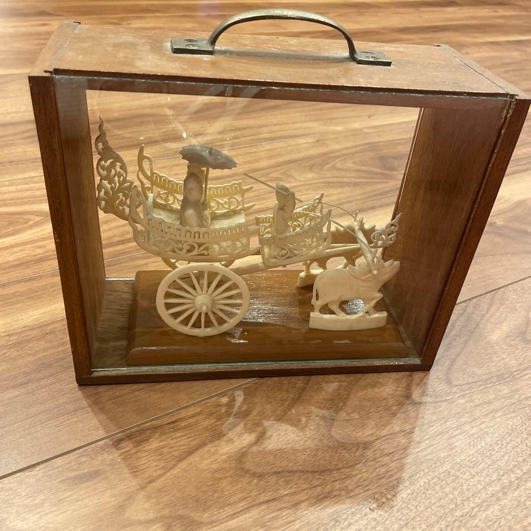 中国 インテリア牛舎 アート