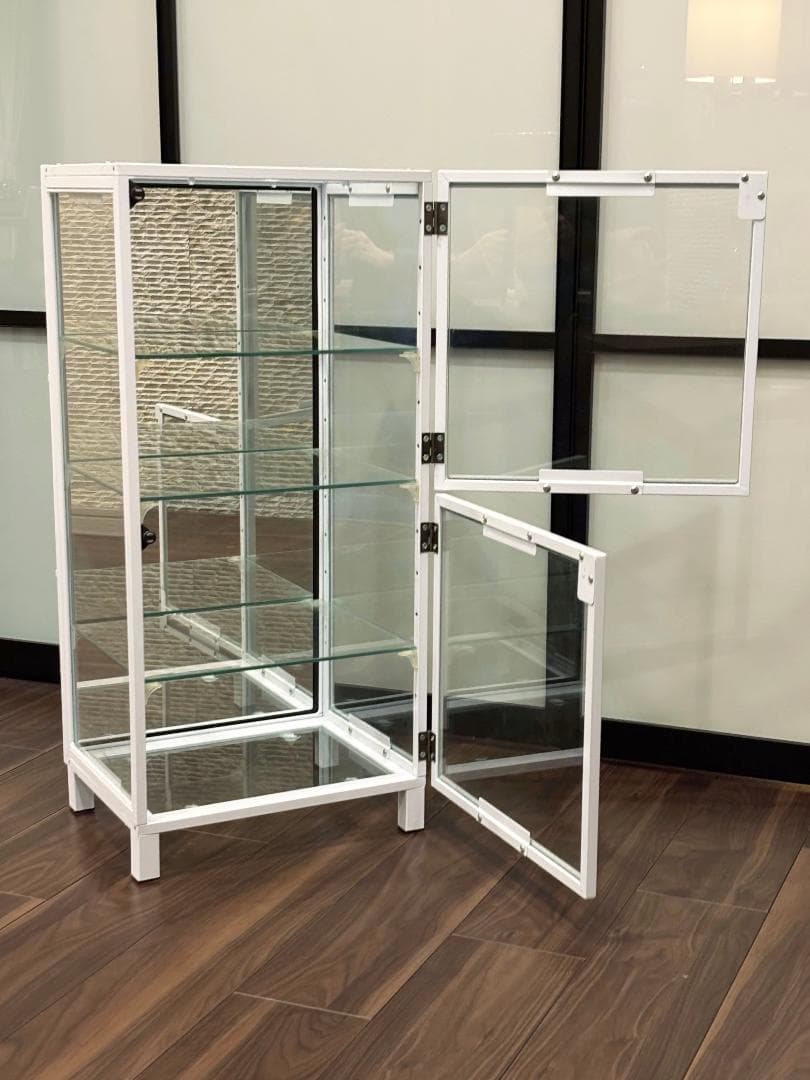 【美品】ガラス コレクションケース 白 背面ミラー 扉付き W36cm