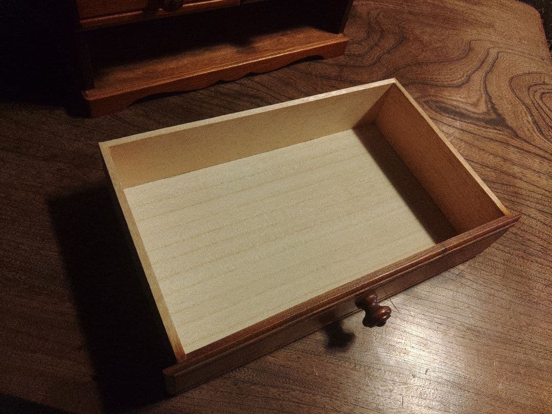 美品　木箱　ジュエリーボックス　小物入れ　天然木　ソーイングボックス 裁縫箱