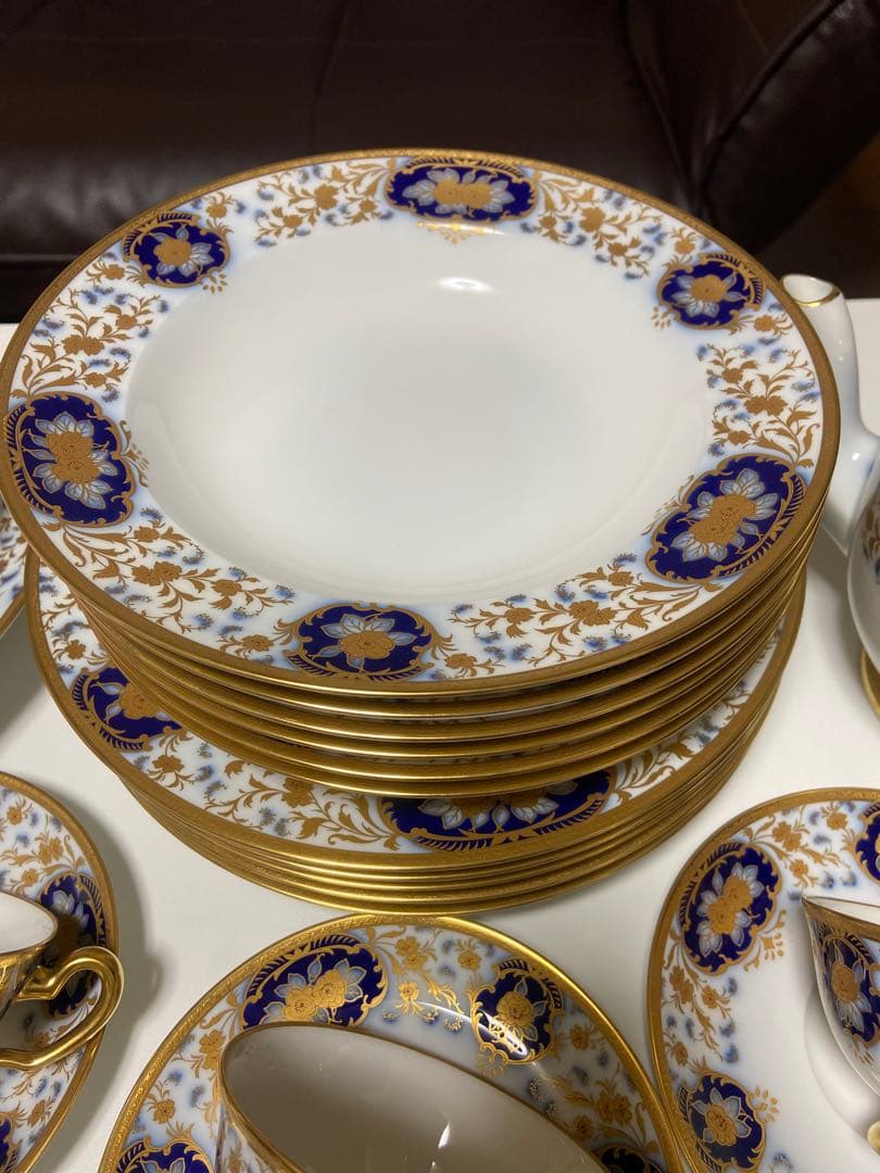 大倉陶園リミテッドエディション　金彩桜