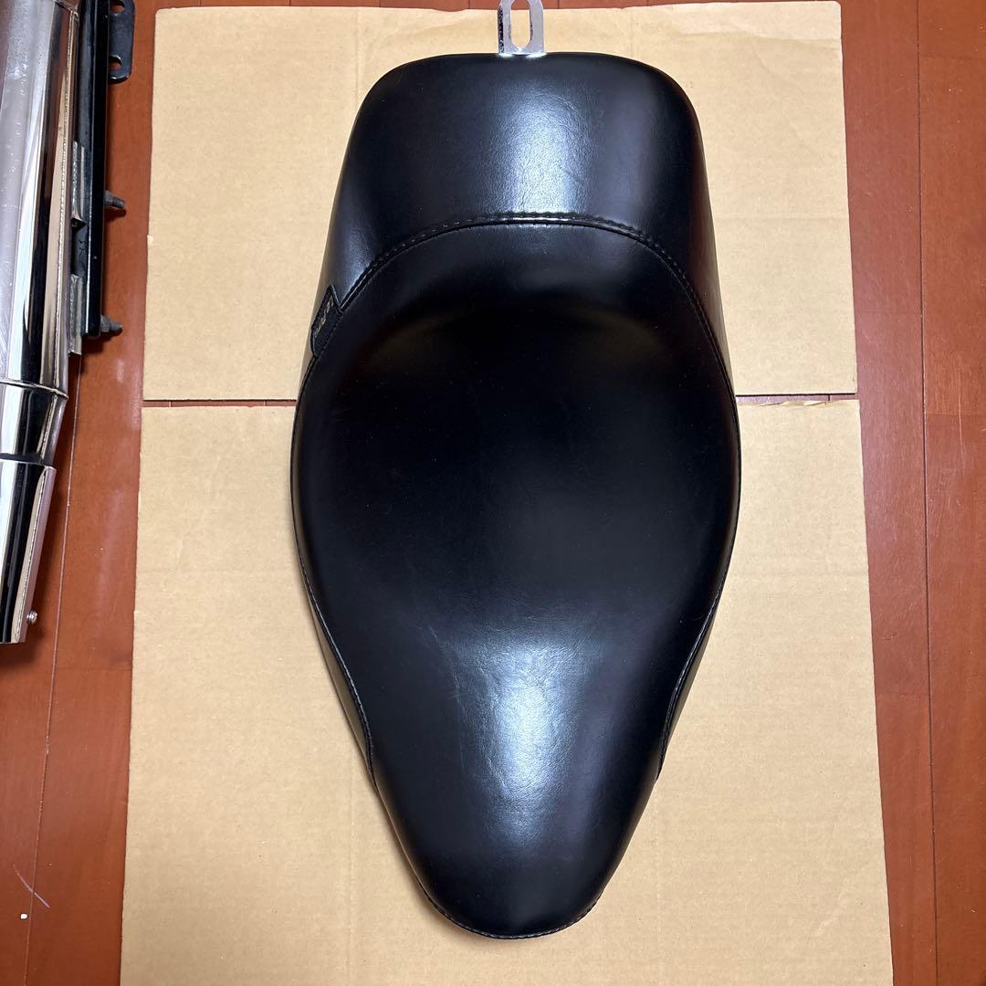 ハーレー　ソフテイル　Le Pera シングルシート 黒