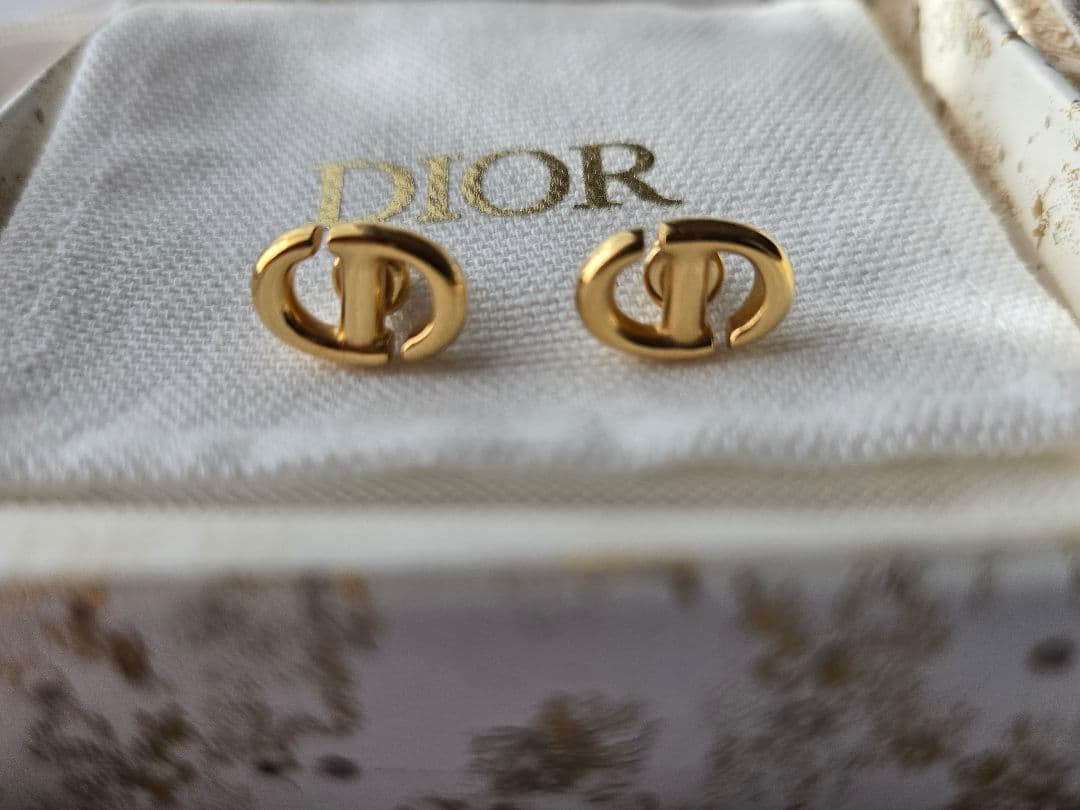 2/8まで値下げ【超美品】DIOR CD Navy スタッドピアス