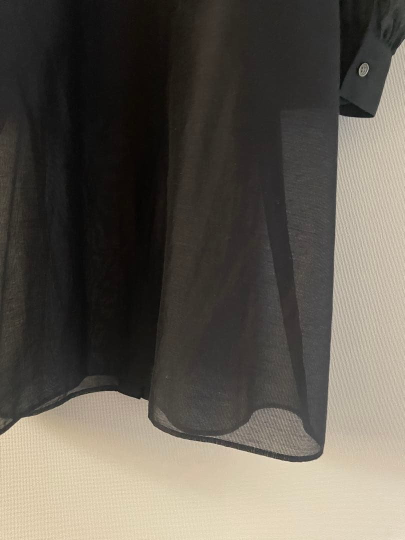 【ほぼ新品】uncrave パフスリーブ シアーブラウス ブラック