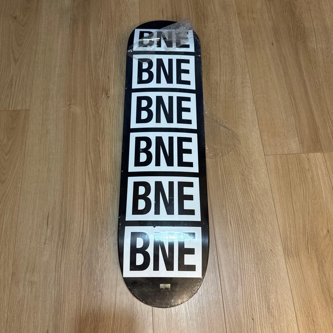 BNE デッキ　graffiti MQ orfn barry mcgee