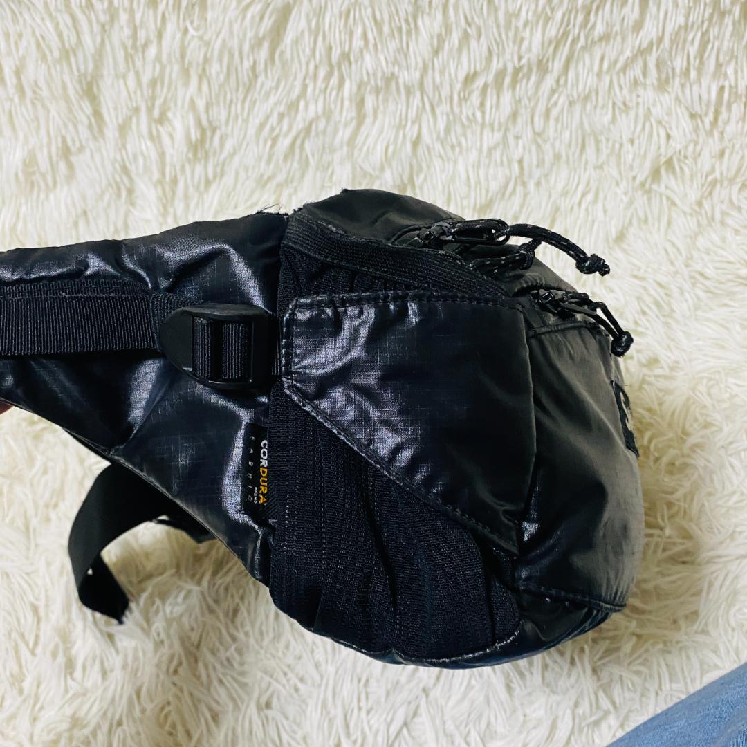 Supreme ボディバッグ 斜めがけ 黒 ブラック ショルダーバッグ
