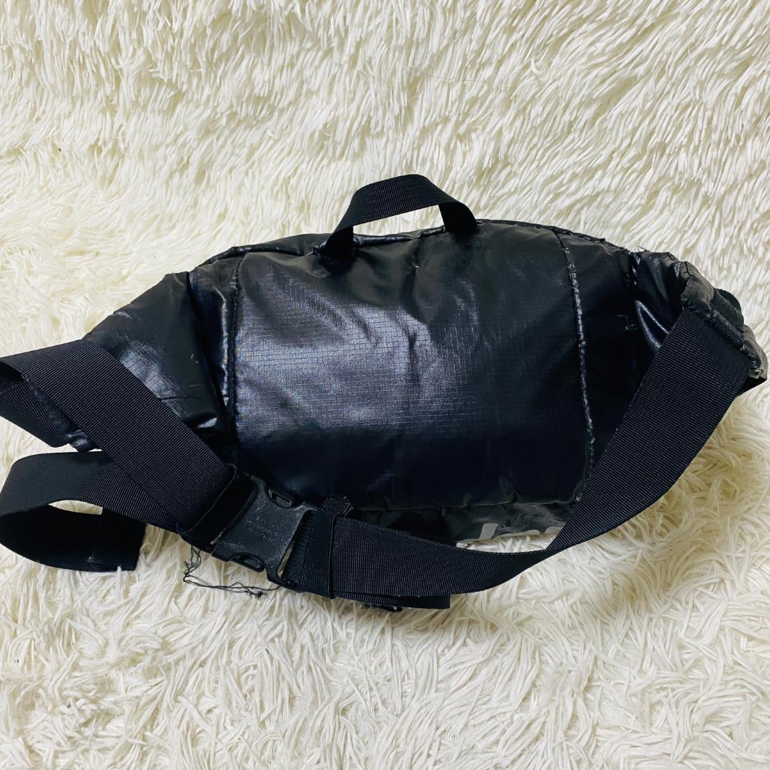 Supreme ボディバッグ 斜めがけ 黒 ブラック ショルダーバッグ