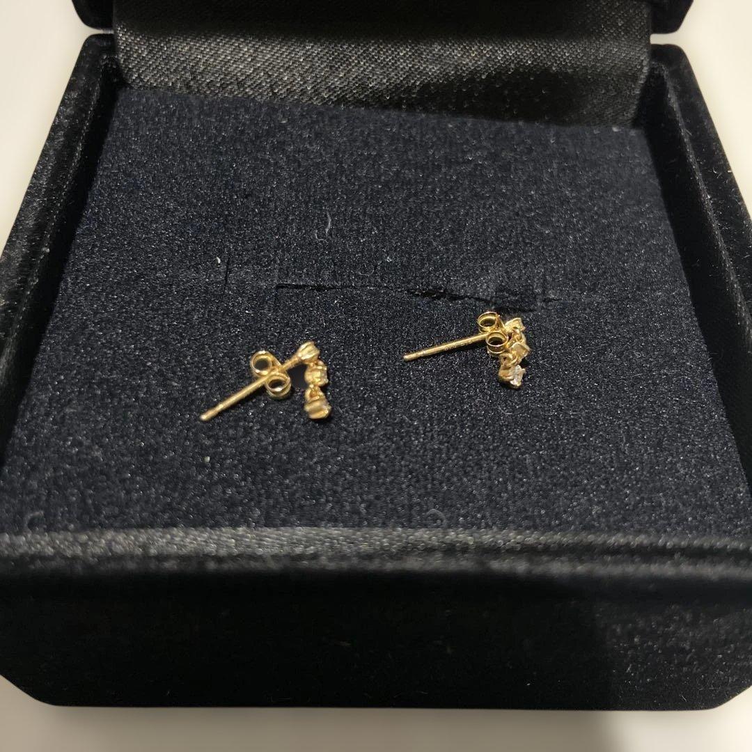 アーカー　ダイヤ　3連　ピアス