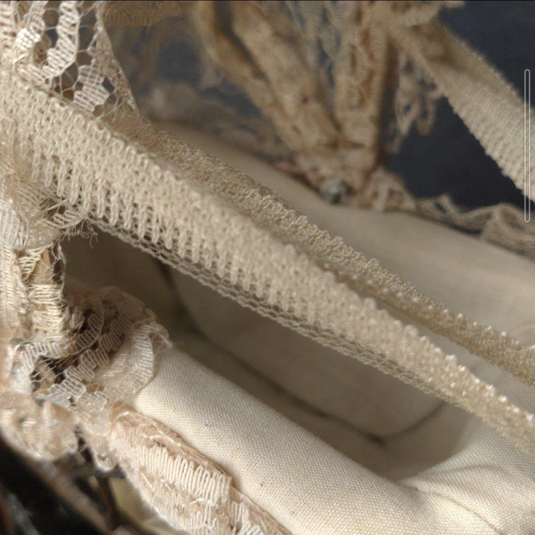 ヴィンテージ風 ミニチュア乳母車 木製車輪