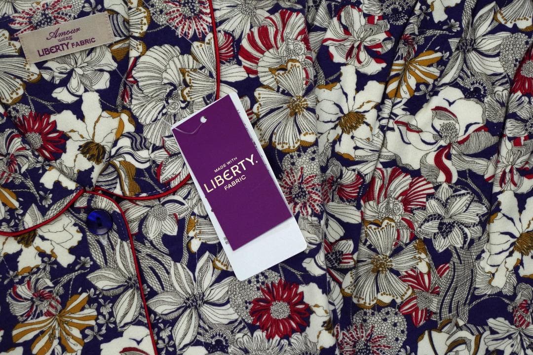 【新品】リバティ LIBERTY fabric　秋冬物厚手スムースパジャマ（L)