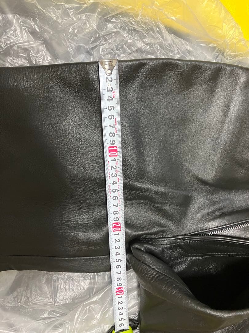 美品　EEZAN Genuine Leather 本革ズボン