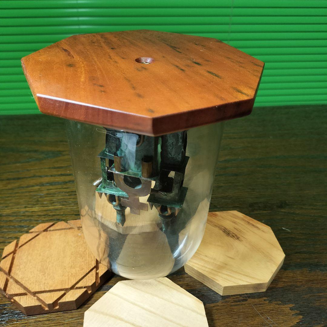 十字架悠久の祈りペルー土産教会銅板細工ガラスドーム欅板台希少玄関飾り