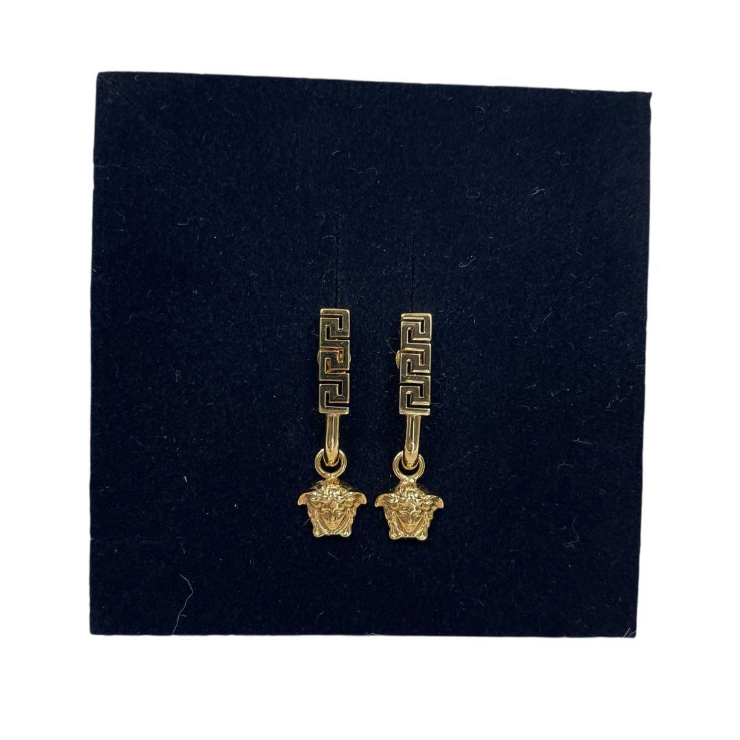 美品‼️ VERSACE ヴェルサーチェ　ピアス　メデューサ グレカ ロゴ金具