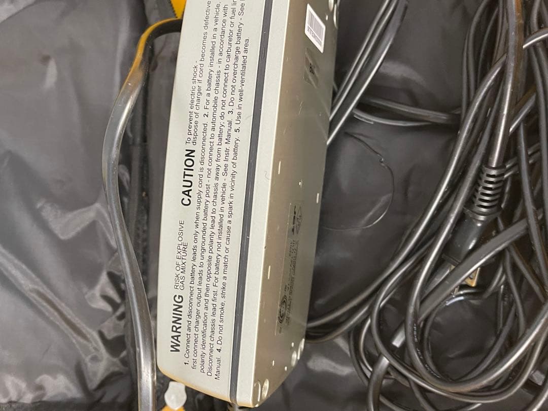 ベントレー・Bentley バッテリー充電器