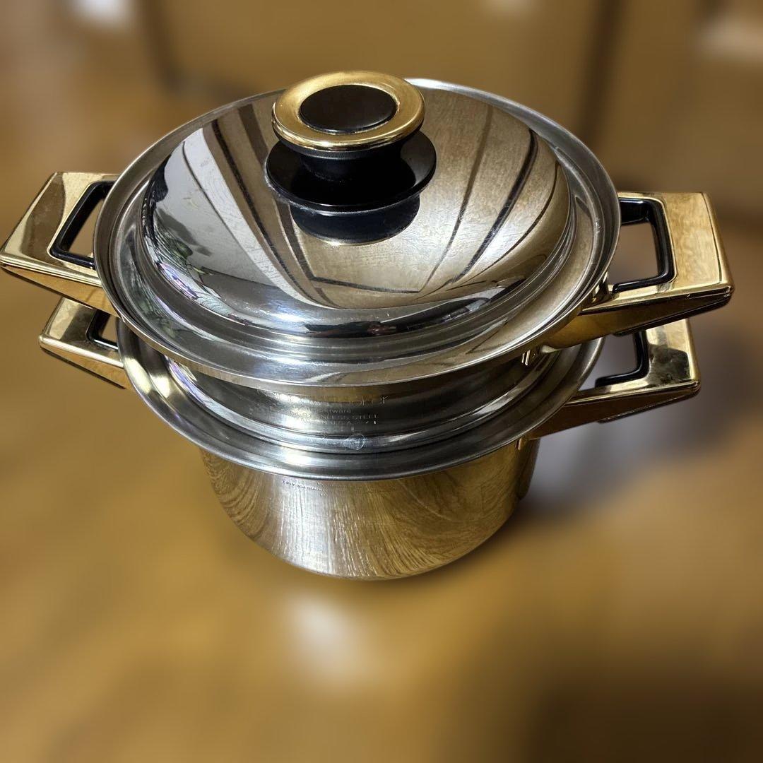 （490）タッパウェアレインボークッカー&スチーマー　美品　内径19センチ