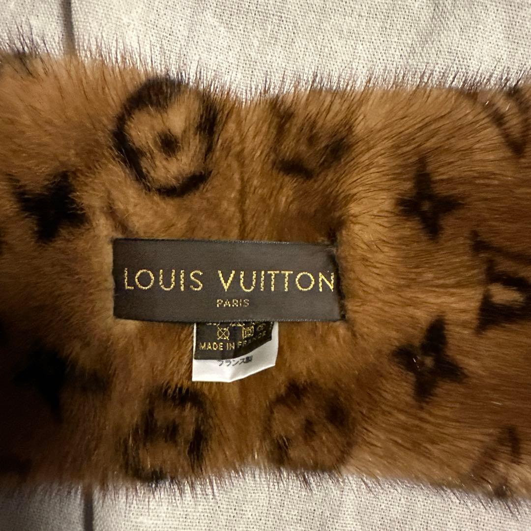 LOUIS VUITTON : ミンク100％　マフラー