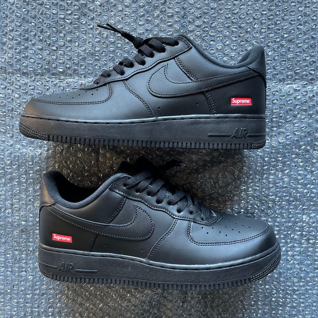 靴 NIKE AIR FORCE 1 LOW SUPREME BLACK US10