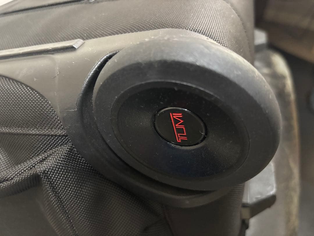 TUMI ALPHA2 22052D2 2輪キャリー黒 大容量 ビジネス 旅行