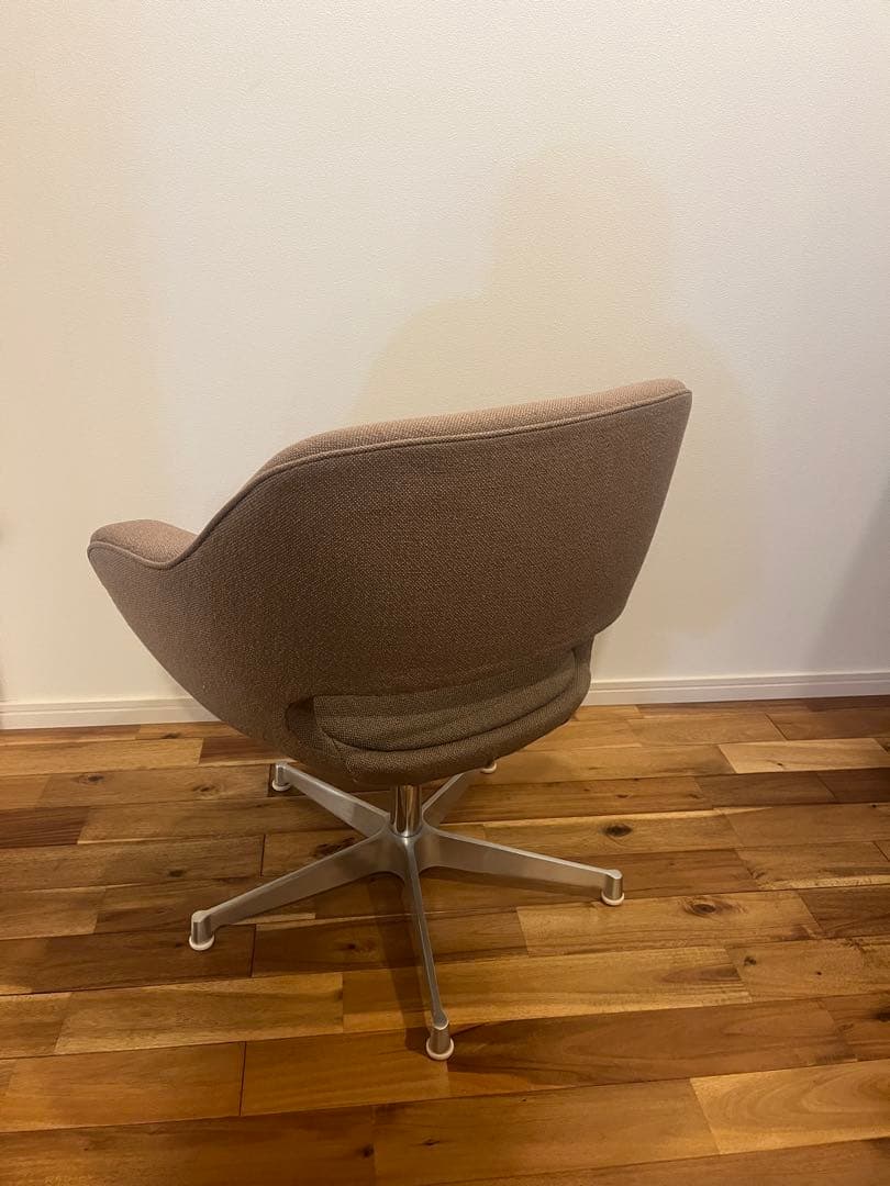 ブラウンベージュ 回転式カフェチェア（1脚） ヴィンテージ