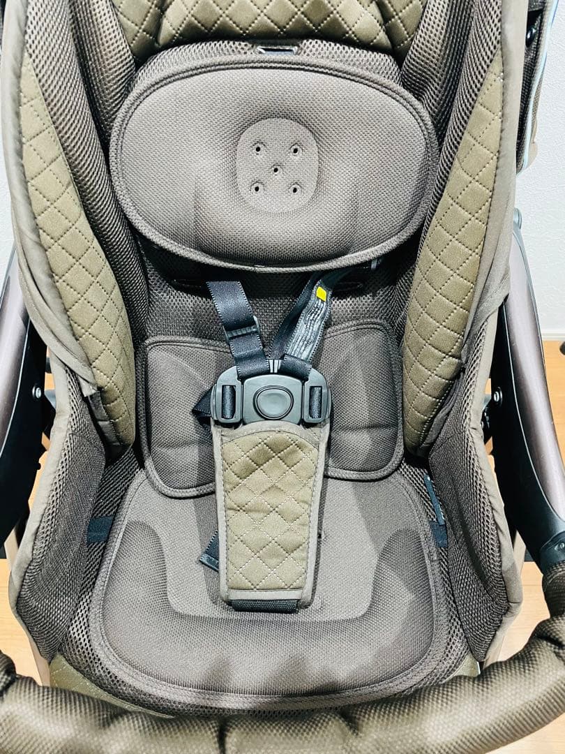 Pigeon プレミージュ　A型ベビーカー　ブラウン