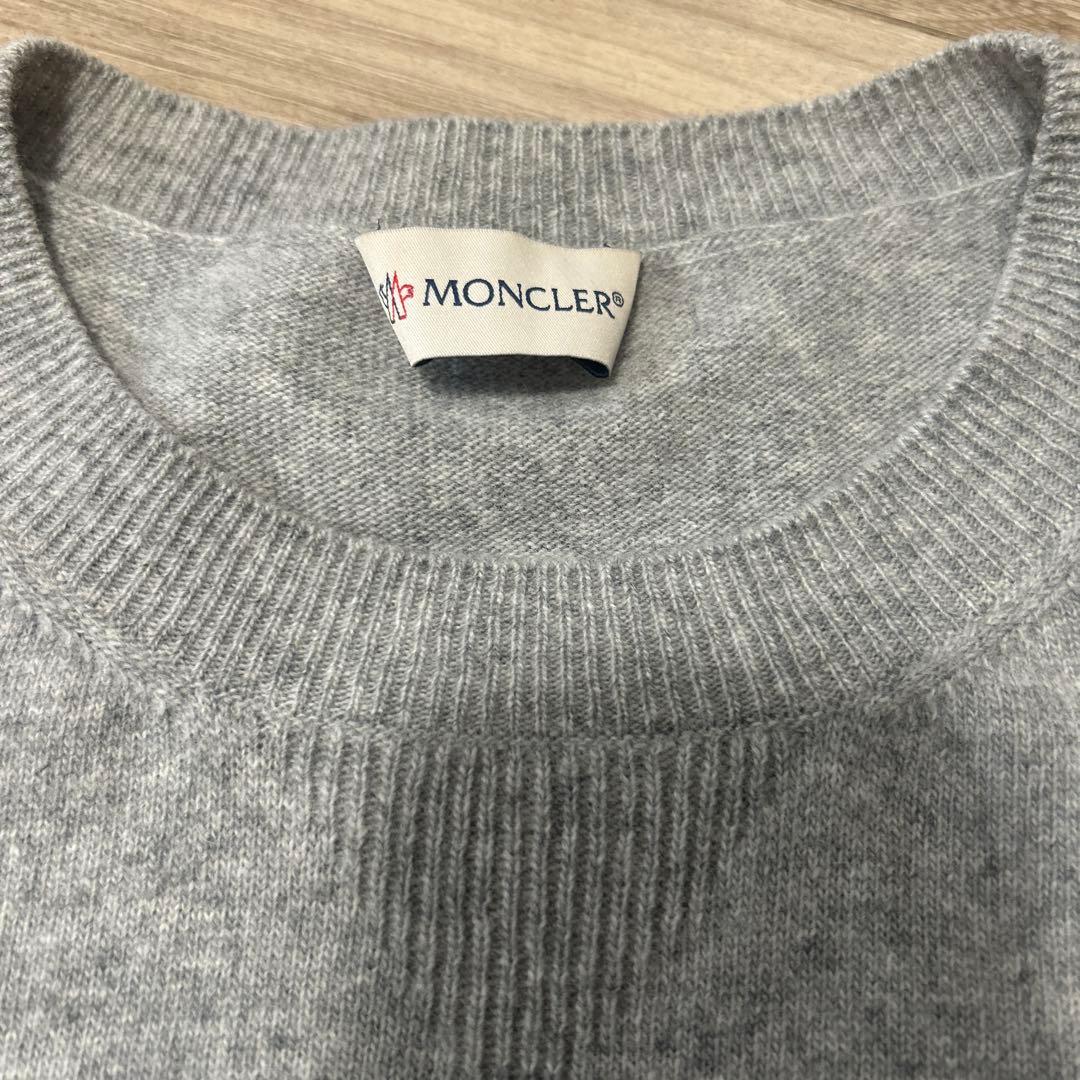モンクレール　薄手　ニット
