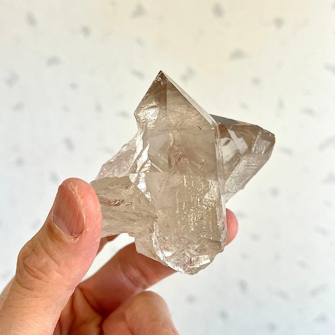 最高級　聖地ヒマラヤ マニハール産　高波動 天然水晶ポイント 高透明　2