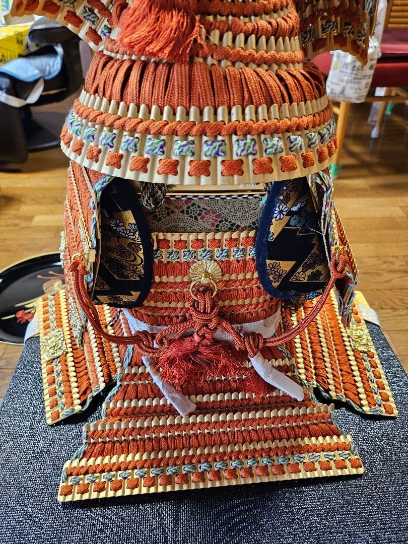 《新春セール》京甲冑 平安将弦 伝統的な武士の甲冑 収納箱付き