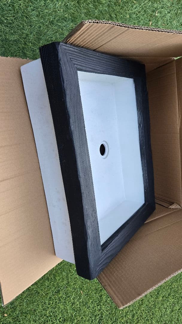 立水栓 カバー ガーデンパン FRP製 ネッビーア Liebe 新品未使用品