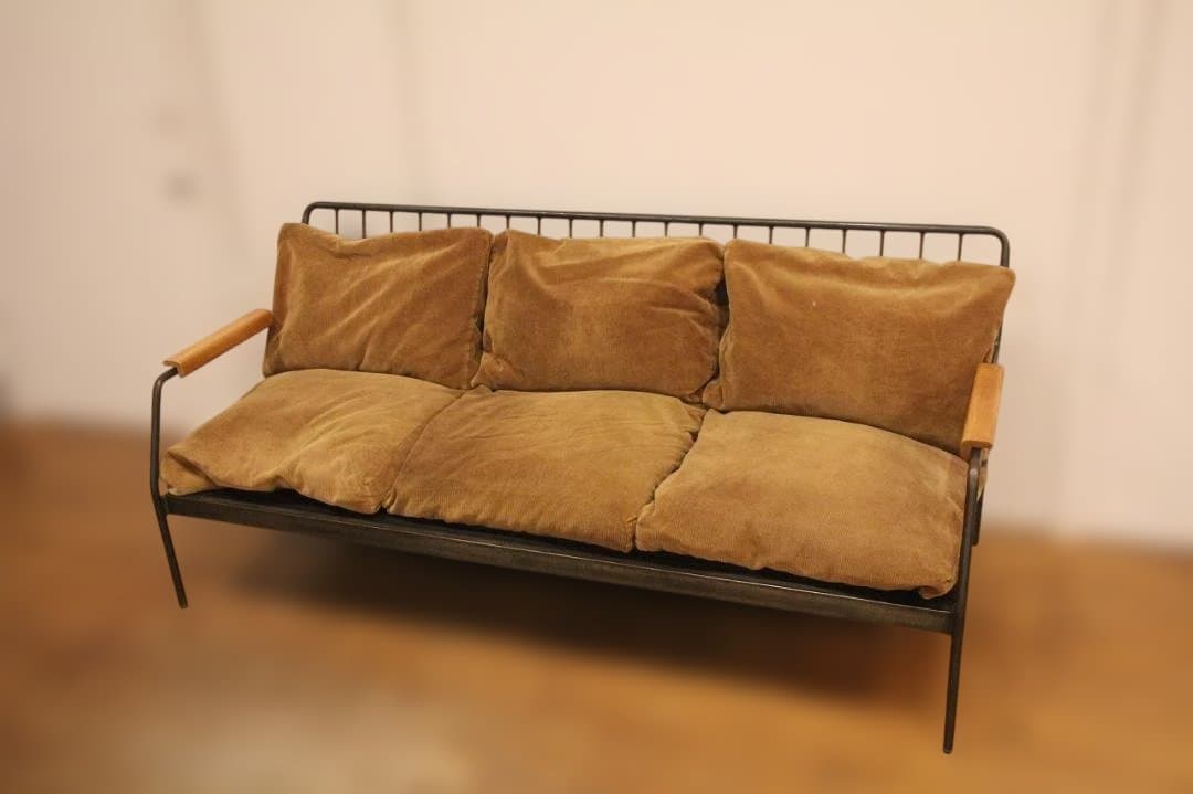 【茨城／直接引き取り大幅値引きあり！】UNICO／アイアン／ソファ