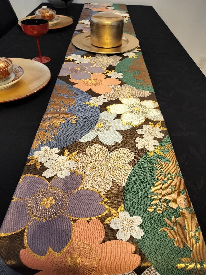 A952★逸品‼️豪華刺繍‼️ひな祭り‼️テーブルランナー2m11cm